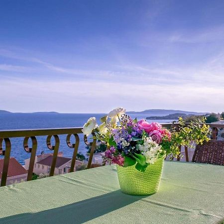 Apartments Brane - 100M From The Beach Trogir Exteriér fotografie